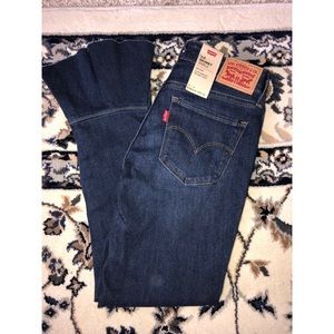 Levi’s 711 skinny flare ankle jean